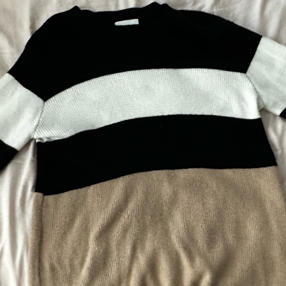 LE LIS STRIPED SWEATER